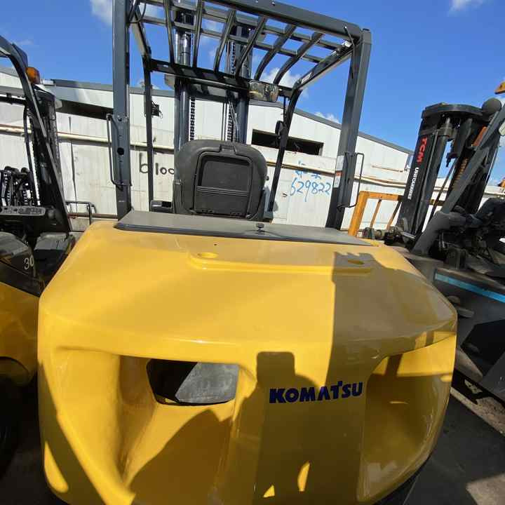 Second hand Komatsu Forklift FD50 FD30 FD25 FD70 used Komatsu Forklift cheap for sale - Carretilla elevadora diésel: foto 4 Second hand Komatsu Forklift FD50 FD30 FD25 FD70 used Komatsu Forklift cheap for sale - Carretilla elevadora diésel: foto 4
