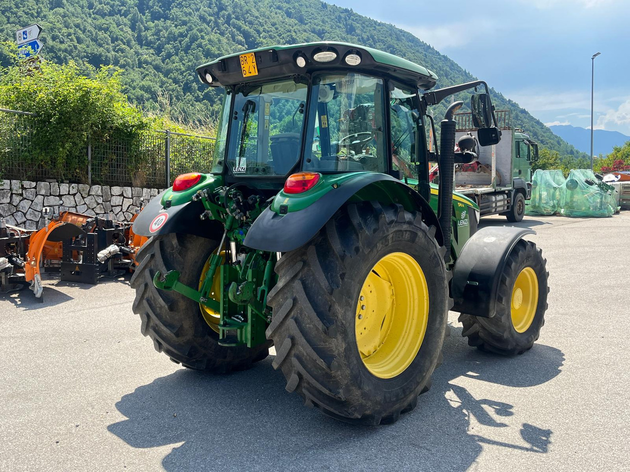 Tractor JOHN DEERE 5115R: foto 6 Tractor JOHN DEERE 5115R: foto 6