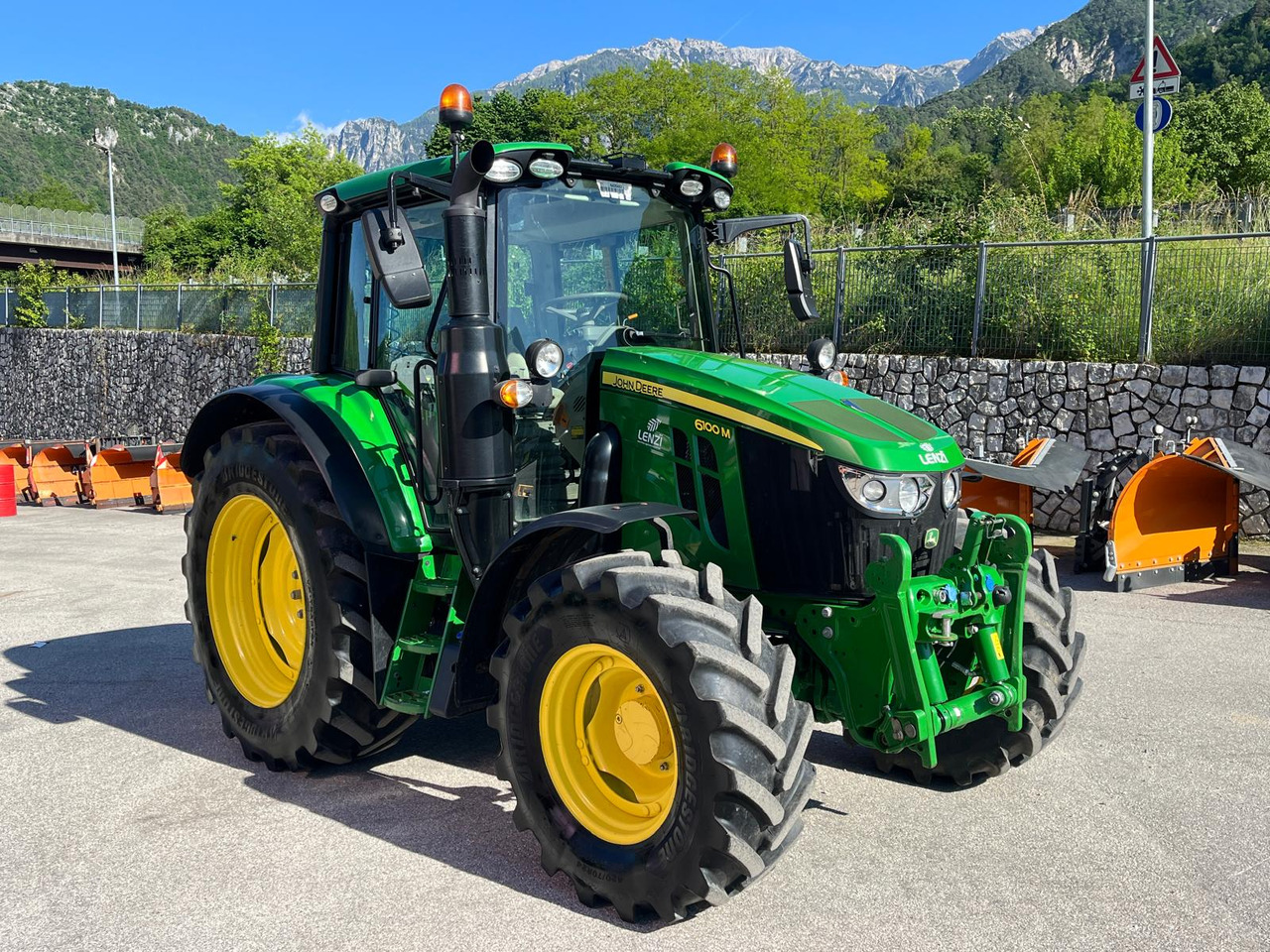 TRATTORE JOHN DEERE 6100M - Tractor: foto 4 TRATTORE JOHN DEERE 6100M - Tractor: foto 4