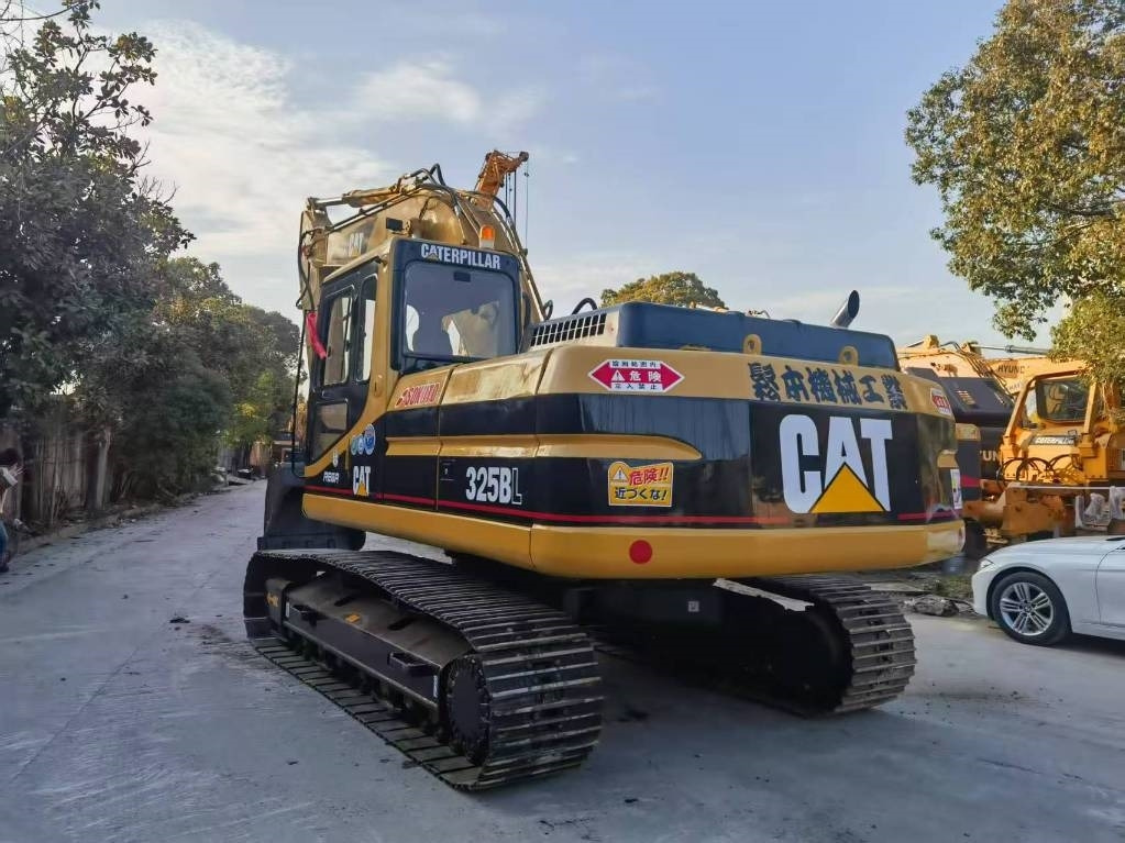 CAT CAT325B - Manipulador de materiales: foto 1 CAT CAT325B - Manipulador de materiales: foto 1
