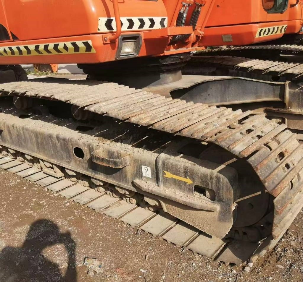 Doosan DH 220 - Excavadora de cadenas: foto 2 Doosan DH 220 - Excavadora de cadenas: foto 2