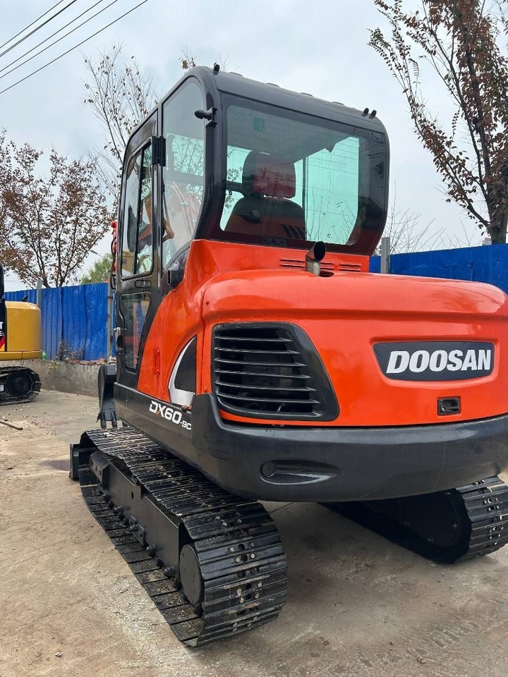 Doosan DX 60 - Excavadora de cadenas: foto 3 Doosan DX 60 - Excavadora de cadenas: foto 3