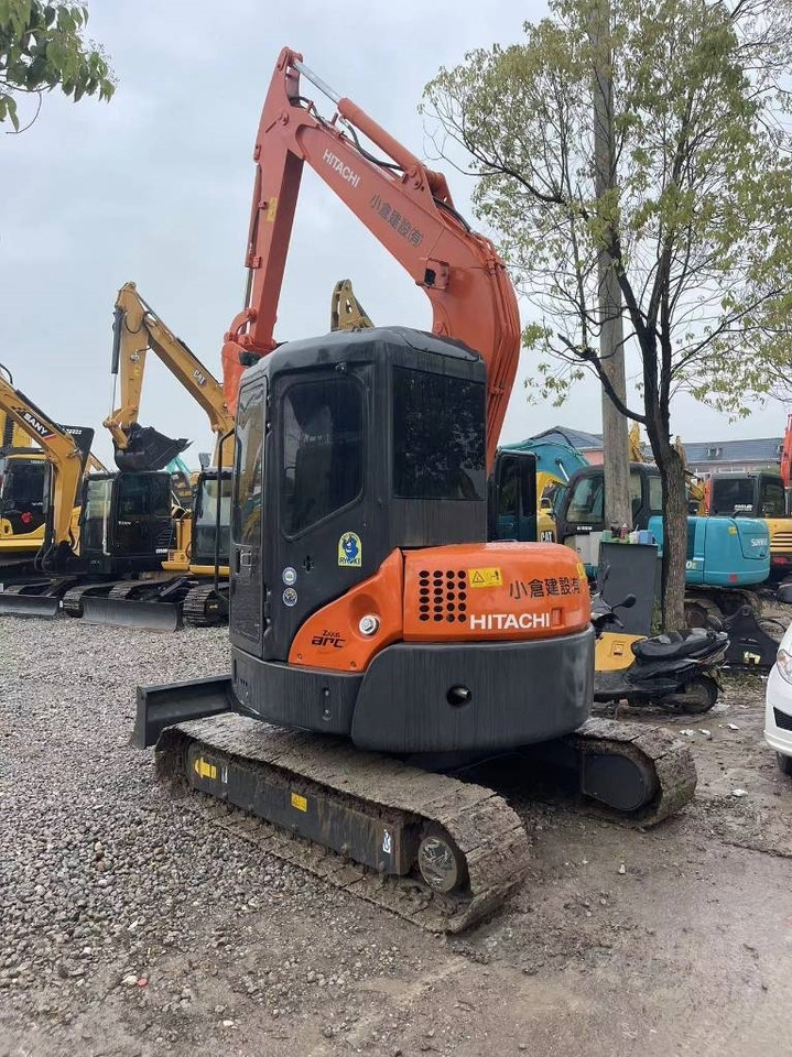Hitachi 55 - Miniexcavadora: foto 3 Hitachi 55 - Miniexcavadora: foto 3
