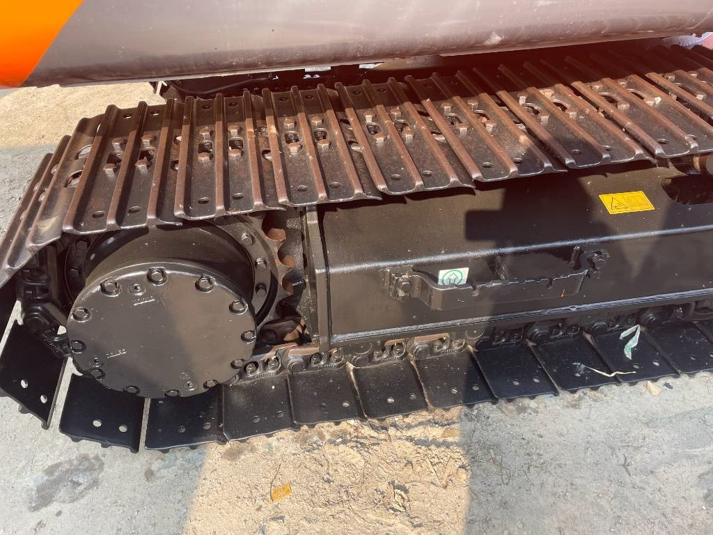 Hitachi ZX 130  - Excavadora de cadenas: foto 4 Hitachi ZX 130  - Excavadora de cadenas: foto 4