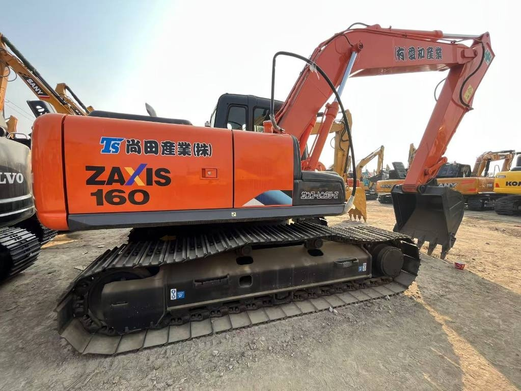 Hitachi ZX 160  - Excavadora de cadenas: foto 1 Hitachi ZX 160  - Excavadora de cadenas: foto 1