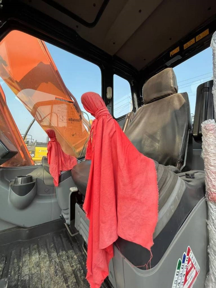 Hitachi ZX 160  - Excavadora de cadenas: foto 3 Hitachi ZX 160  - Excavadora de cadenas: foto 3