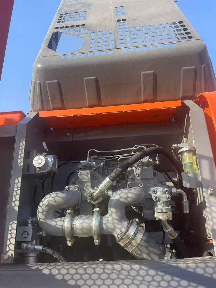 Hitachi ZX 350  - Excavadora de cadenas: foto 5 Hitachi ZX 350  - Excavadora de cadenas: foto 5