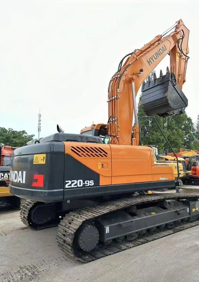 Hyundai 220-9S - Excavadora de cadenas: foto 5 Hyundai 220-9S - Excavadora de cadenas: foto 5