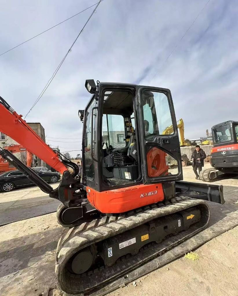 Kubota 163 - Excavadora de cadenas: foto 1 Kubota 163 - Excavadora de cadenas: foto 1