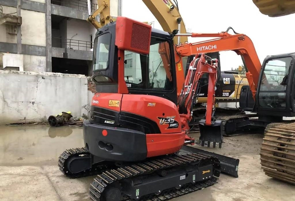 Kubota U 35 - Miniexcavadora: foto 1 Kubota U 35 - Miniexcavadora: foto 1