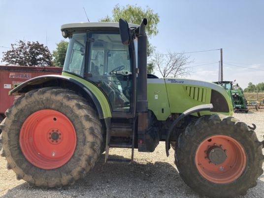 Claas ARES 697 ATZ - Tractor: foto 3 Claas ARES 697 ATZ - Tractor: foto 3