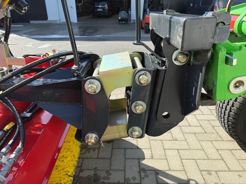 KR Maschinen KM590-1550 - Barredora cucharón: foto 5 KR Maschinen KM590-1550 - Barredora cucharón: foto 5