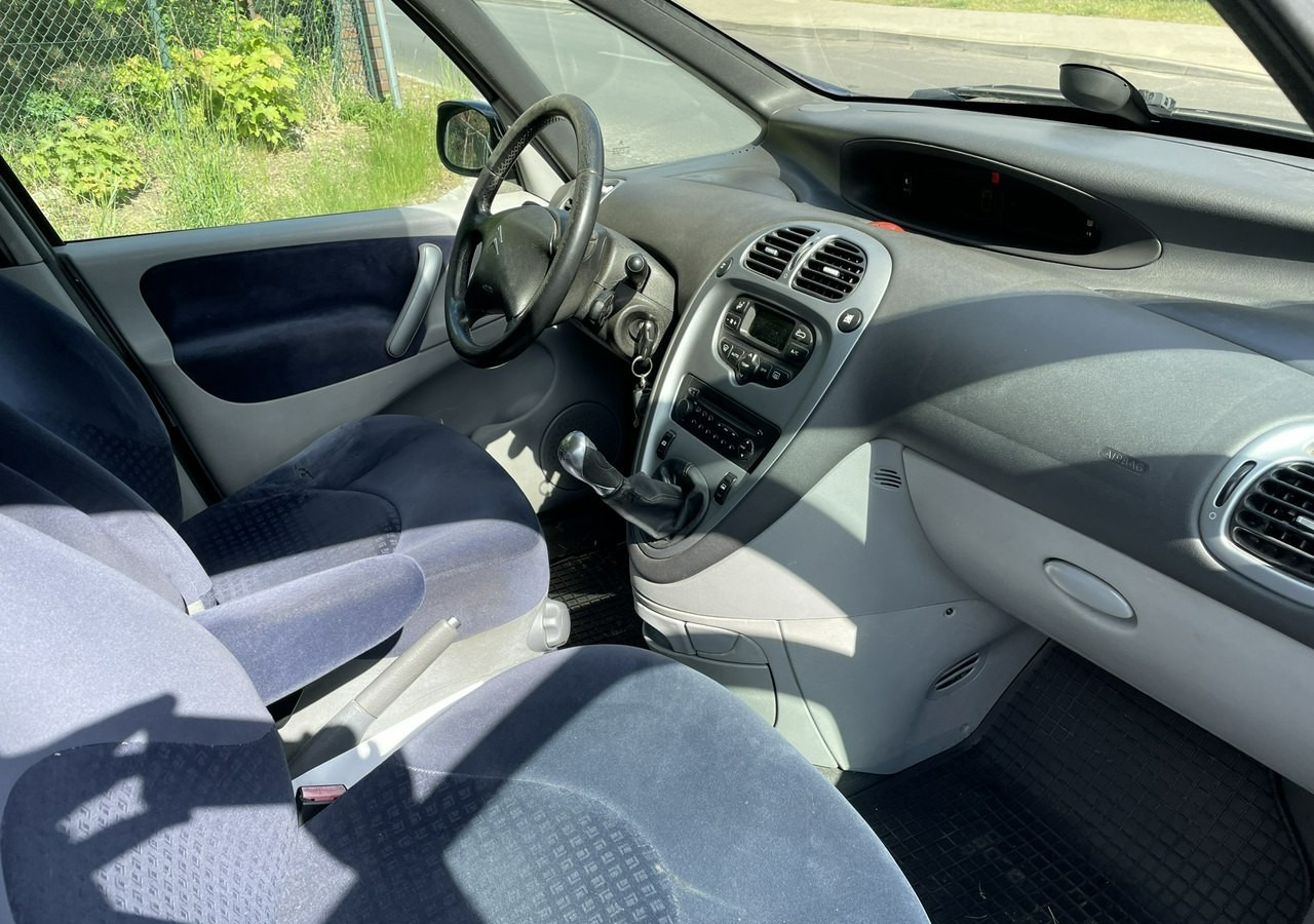 Citroen Xsara Picasso Citroen Xsara Picasso 1.6HDI-110KM Klima tempomat 2006 - Coche: foto 3 Citroen Xsara Picasso Citroen Xsara Picasso 1.6HDI-110KM Klima tempomat 2006 - Coche: foto 3