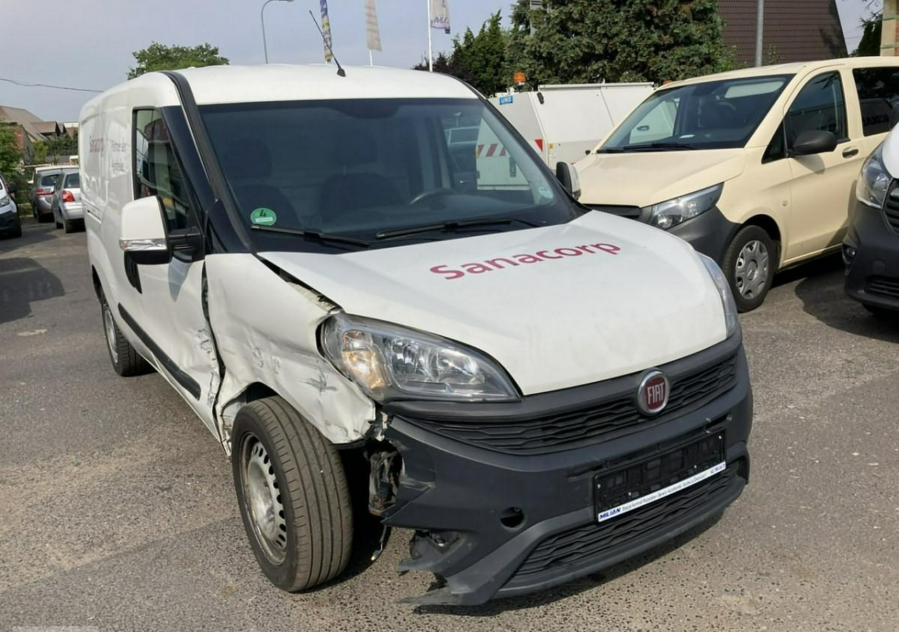 Fiat Doblo Fiat Doblo 1,6 jtd ECO Flex chłodnia do leków 2017 - Furgoneta frigorifica: foto 3 Fiat Doblo Fiat Doblo 1,6 jtd ECO Flex chłodnia do leków 2017 - Furgoneta frigorifica: foto 3