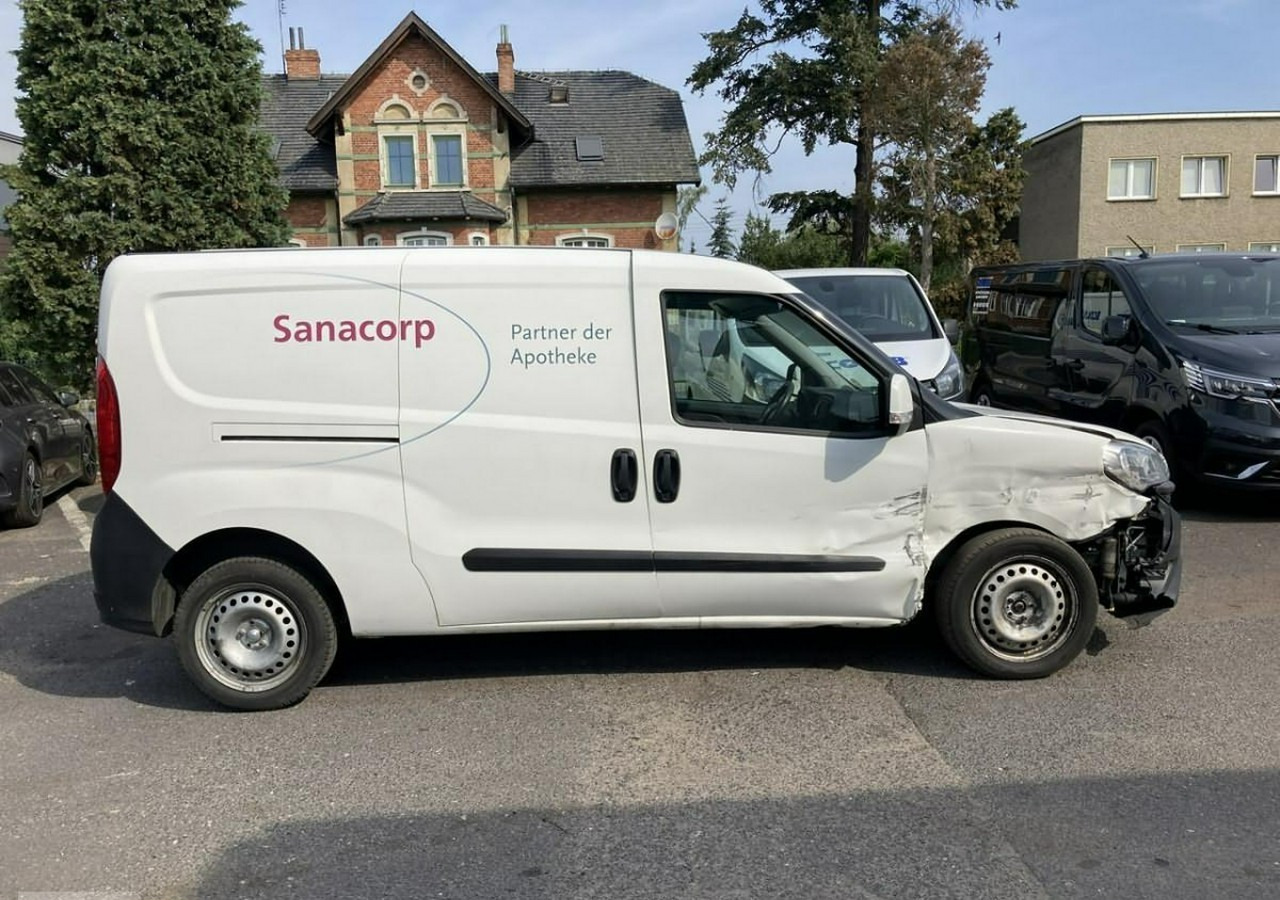 Fiat Doblo Fiat Doblo 1,6 jtd ECO Flex chłodnia do leków 2017 - Furgoneta frigorifica: foto 5 Fiat Doblo Fiat Doblo 1,6 jtd ECO Flex chłodnia do leków 2017 - Furgoneta frigorifica: foto 5