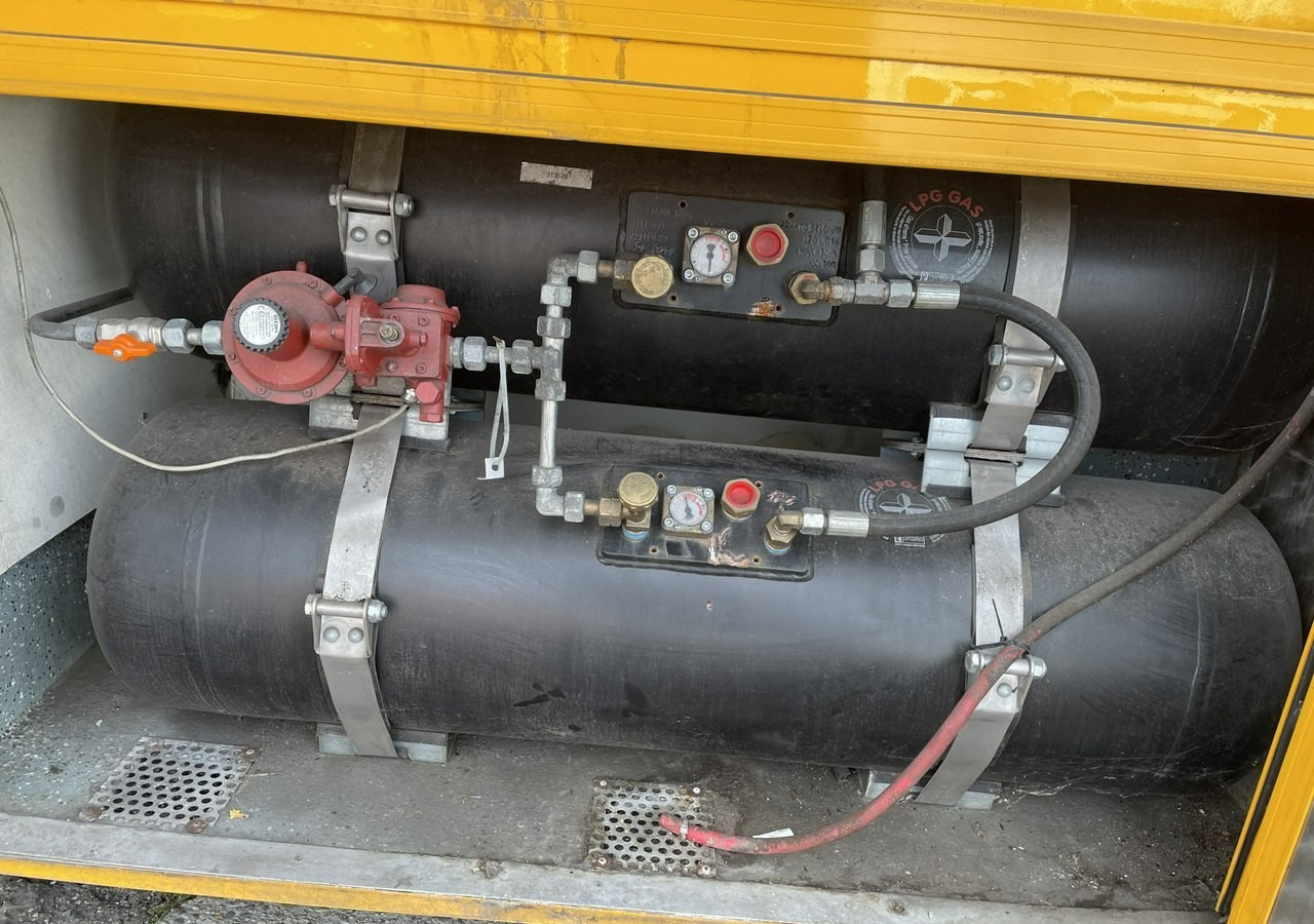 Camión tienda Fiat Ducato Autosklep Autogrill Gastronomiczny Food Truck Foodtruck sklep bar20: foto 16