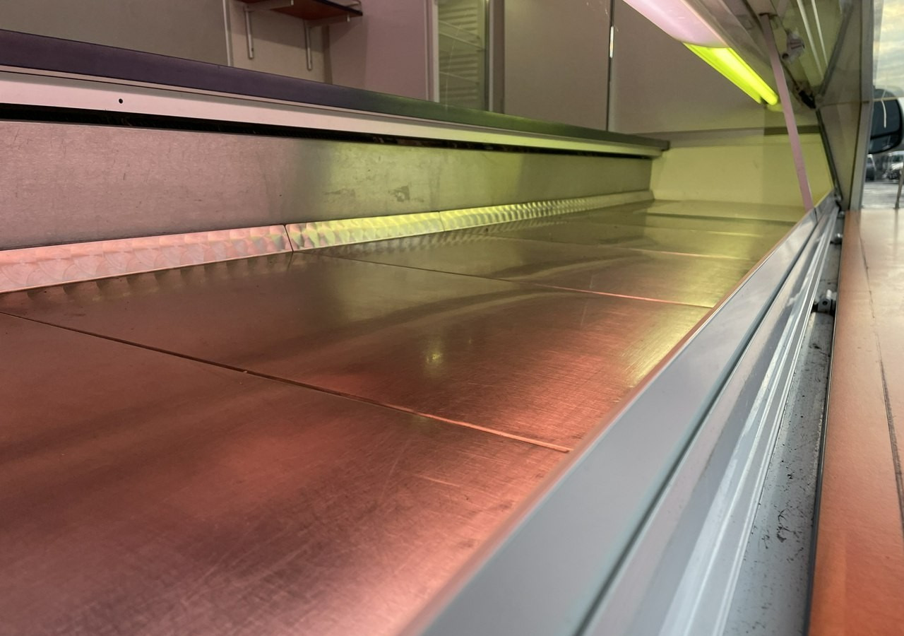 Camión tienda Fiat Ducato Autosklep wędlin Gastronomiczny Food Truck Foodtruck Sklep Borco 350: foto 13 Camión tienda Fiat Ducato Autosklep wędlin Gastronomiczny Food Truck Foodtruck Sklep Borco 350: foto 13