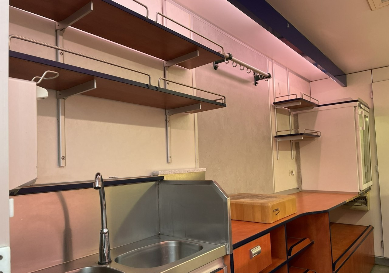 Camión tienda Fiat Ducato Autosklep wędlin Gastronomiczny Food Truck Foodtruck Sklep Borco 350: foto 6 Camión tienda Fiat Ducato Autosklep wędlin Gastronomiczny Food Truck Foodtruck Sklep Borco 350: foto 6