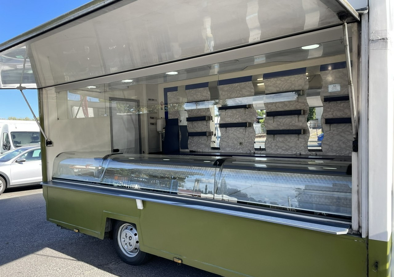 Fiat Ducato Autosklep wędlin Ryb Gastronomiczny Food Truck Foodtruck Sklep 2006 - Camión tienda: foto 2 Fiat Ducato Autosklep wędlin Ryb Gastronomiczny Food Truck Foodtruck Sklep 2006 - Camión tienda: foto 2