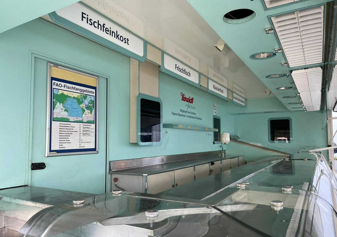 Fiat Ducato Ducato Autosklep wędlin Gastronomiczny Food Truck Foodtruck sklep ba - Camión tienda: foto 4 Fiat Ducato Ducato Autosklep wędlin Gastronomiczny Food Truck Foodtruck sklep ba - Camión tienda: foto 4