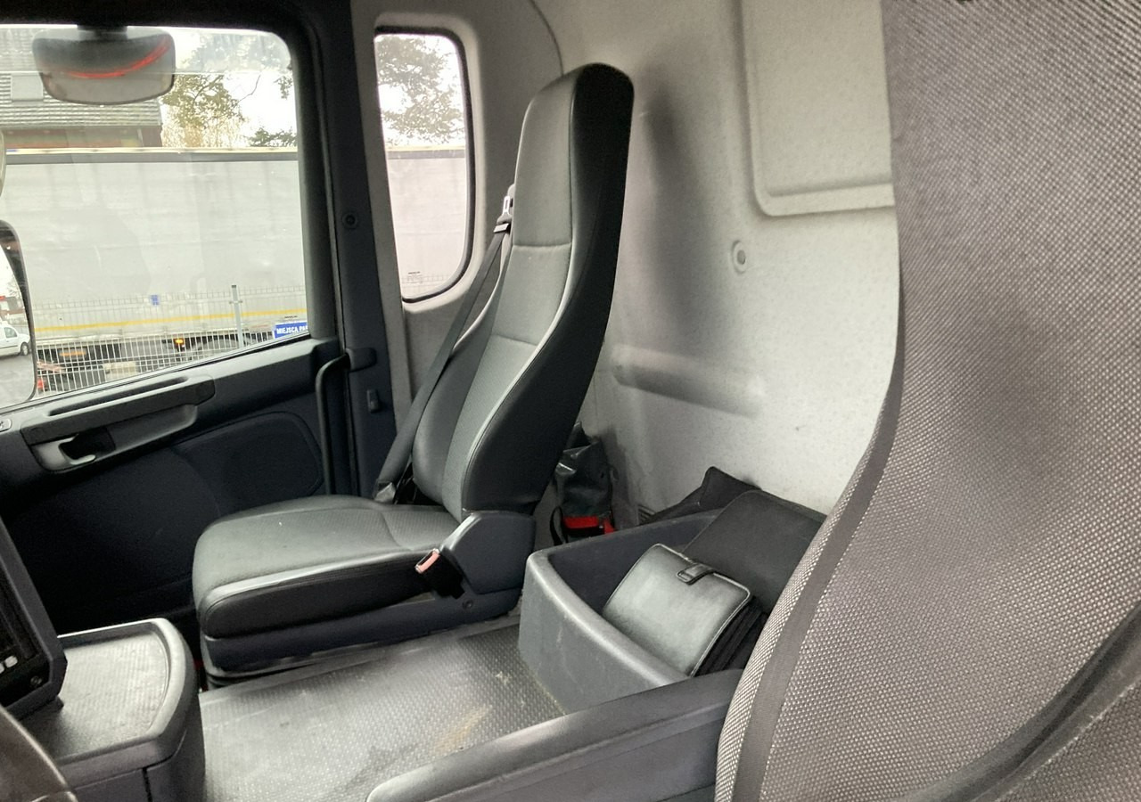 Furgoneta con caja de lona Inna Inny Scania G320 Wózek PALFINGER Firanka Plandeka plandeka Moffett 2012: foto 17 Furgoneta con caja de lona Inna Inny Scania G320 Wózek PALFINGER Firanka Plandeka plandeka Moffett 2012: foto 17