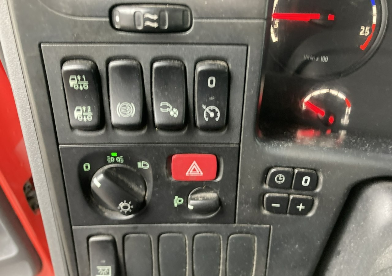 Furgoneta con caja de lona Inna Inny Scania G320 Wózek PALFINGER Firanka Plandeka plandeka Moffett 2012: foto 19 Furgoneta con caja de lona Inna Inny Scania G320 Wózek PALFINGER Firanka Plandeka plandeka Moffett 2012: foto 19