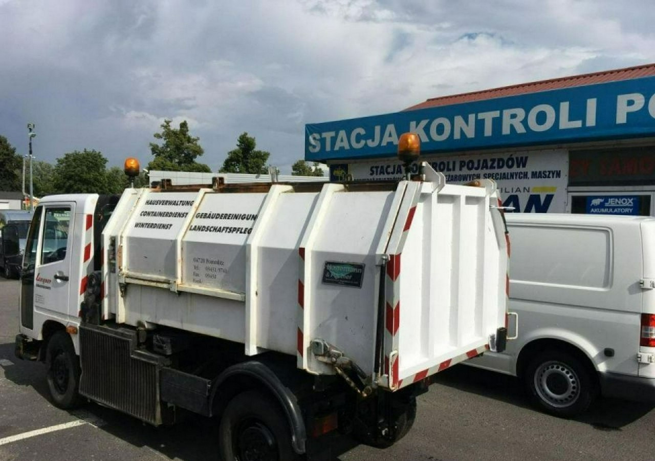 Inna Inny Unimog UX100 Śmieciarka wywrotka prasa - Camión de basura: foto 3 Inna Inny Unimog UX100 Śmieciarka wywrotka prasa - Camión de basura: foto 3