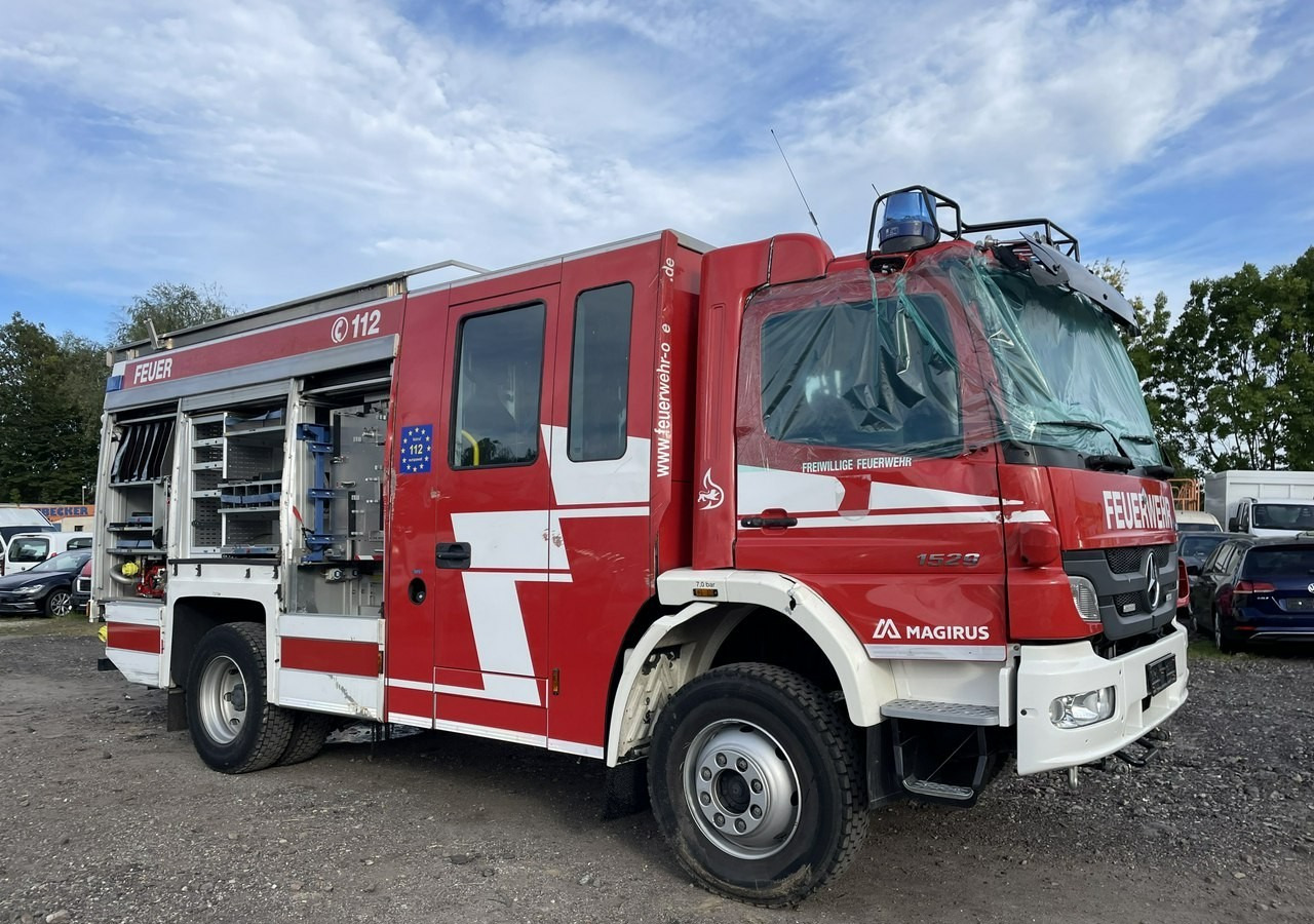 Mercedes-Benz Atego Mercedes Atego 1529 LF20 Straż Pożarna 4X4 Wóż Strażacki 6647km M201 - Camión de bomberos: foto 4 Mercedes-Benz Atego Mercedes Atego 1529 LF20 Straż Pożarna 4X4 Wóż Strażacki 6647km M201 - Camión de bomberos: foto 4