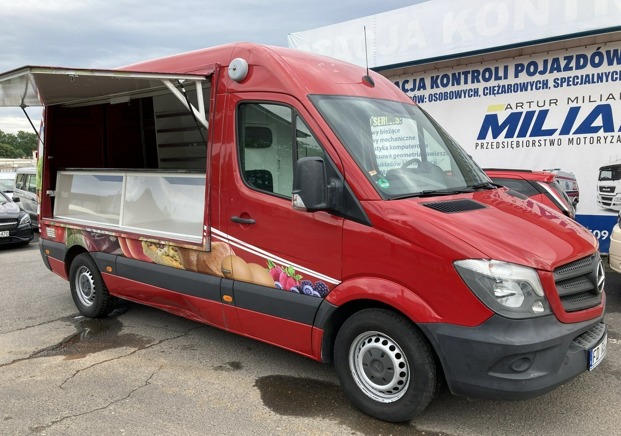 Mercedes-Benz Sprinter Autosklep pieczywa sklep Bar Gastronomiczny Food Truck Foodtruck 201 - Camión tienda: foto 3 Mercedes-Benz Sprinter Autosklep pieczywa sklep Bar Gastronomiczny Food Truck Foodtruck 201 - Camión tienda: foto 3