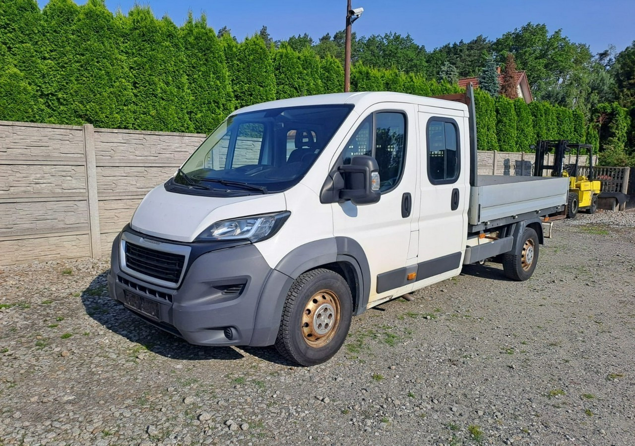 Peugeot Boxer Peugeot Boxer 2.0-130KM klima dokka Brygadówka doka 122tkm 2017 - Caja abierta furgoneta: foto 3 Peugeot Boxer Peugeot Boxer 2.0-130KM klima dokka Brygadówka doka 122tkm 2017 - Caja abierta furgoneta: foto 3