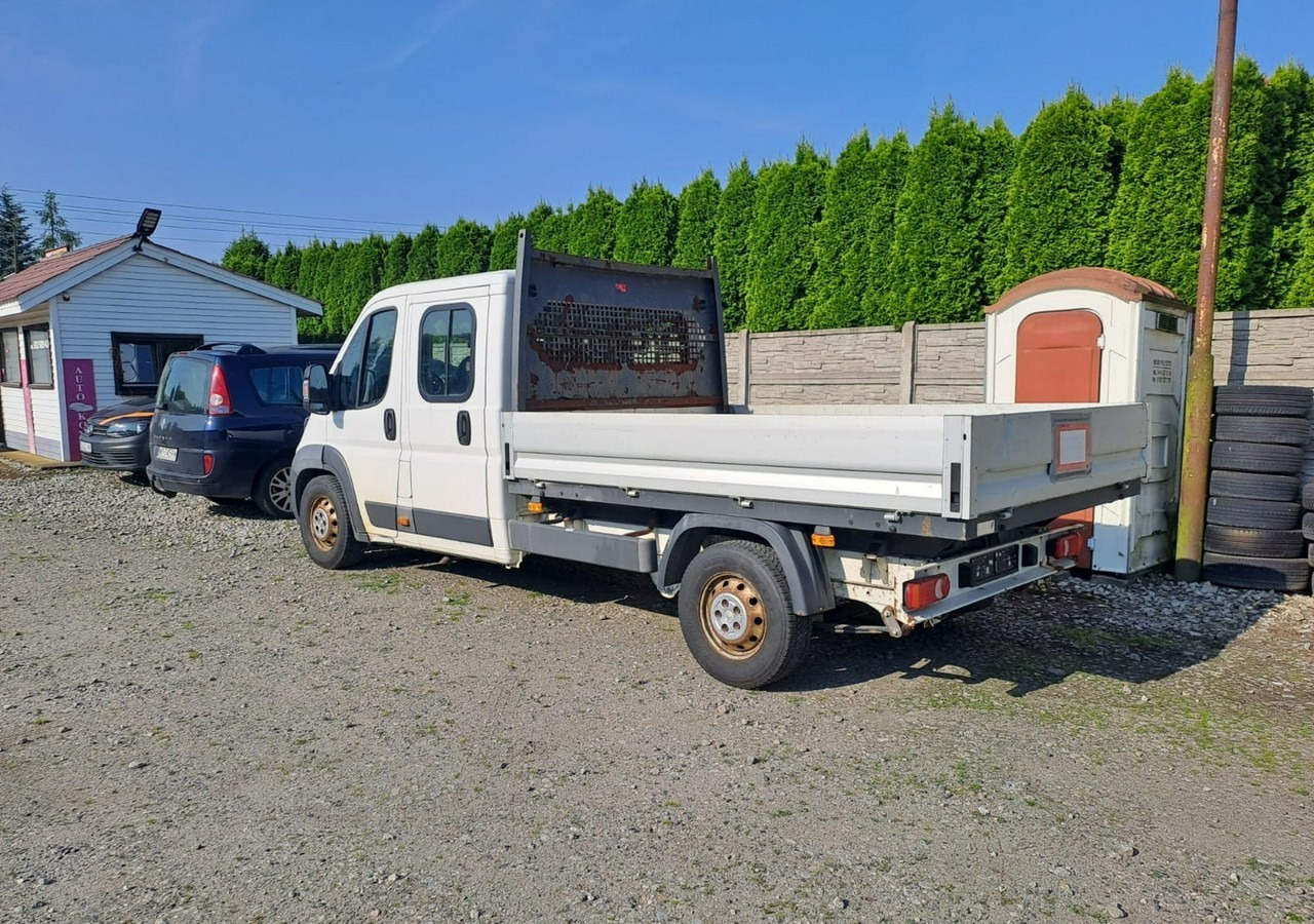 Peugeot Boxer Peugeot Boxer 2.0-130KM klima dokka Brygadówka doka 122tkm 2017 - Caja abierta furgoneta: foto 4 Peugeot Boxer Peugeot Boxer 2.0-130KM klima dokka Brygadówka doka 122tkm 2017 - Caja abierta furgoneta: foto 4