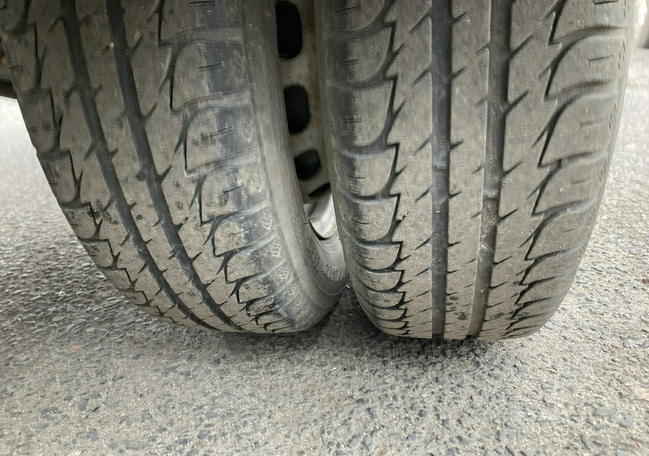 Volquete furgoneta Piaggio Piaggio porter Maxi Wywrotka bliżniacze koła 2017: foto 15 Volquete furgoneta Piaggio Piaggio porter Maxi Wywrotka bliżniacze koła 2017: foto 15