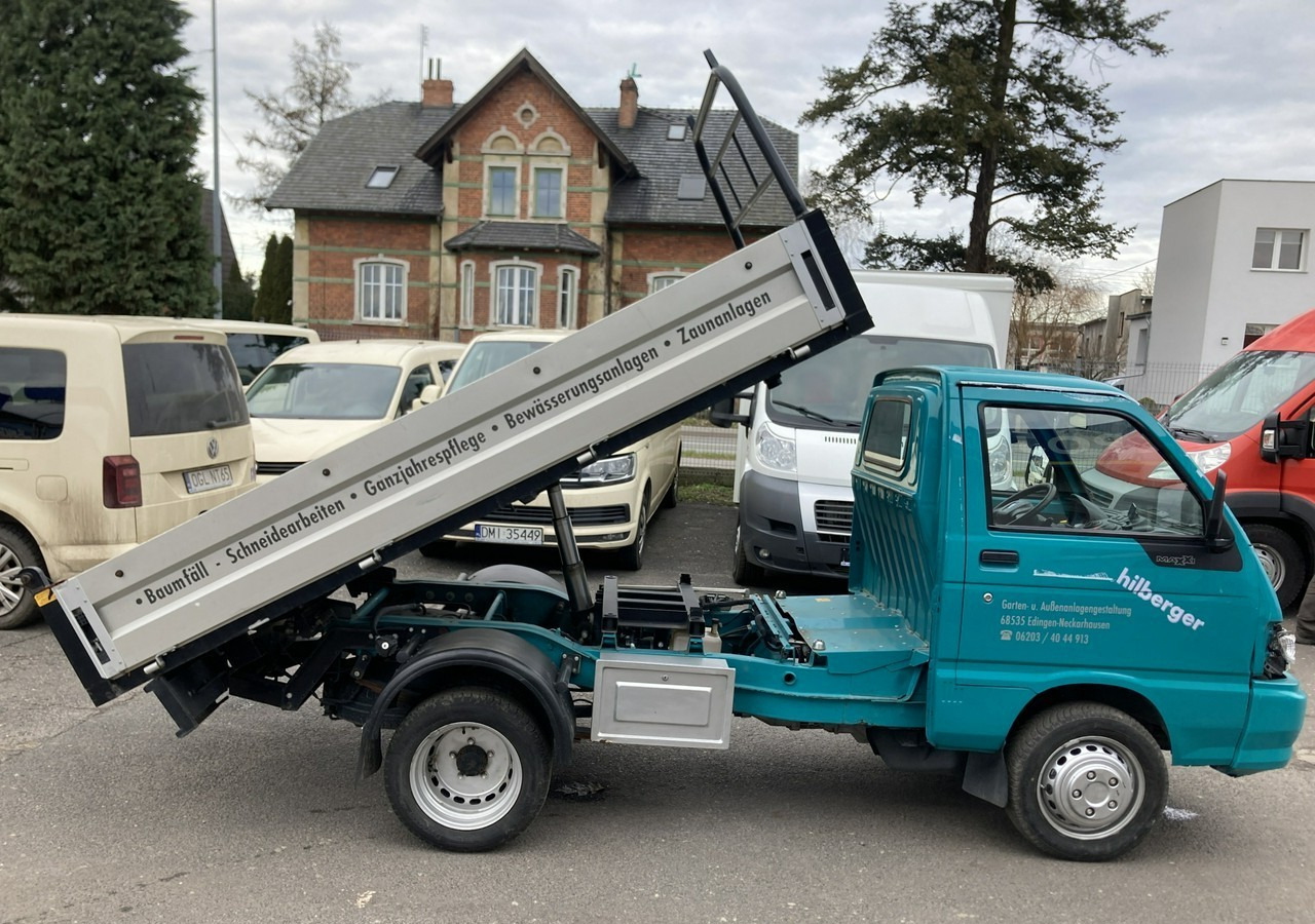 Volquete furgoneta Piaggio Piaggio porter Maxi Wywrotka bliżniacze koła 2017: foto 12 Volquete furgoneta Piaggio Piaggio porter Maxi Wywrotka bliżniacze koła 2017: foto 12