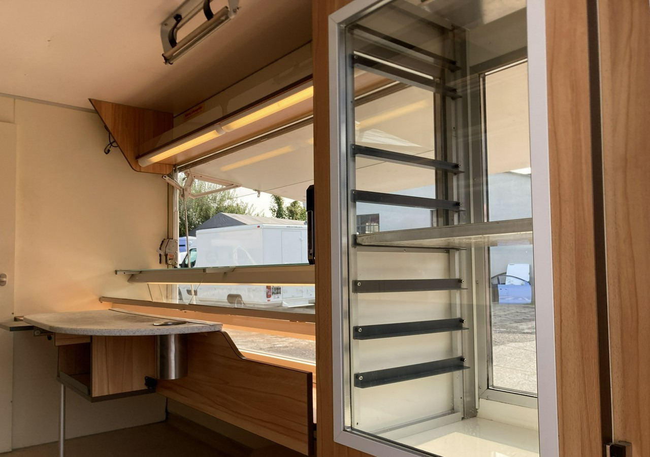 Camión tienda Renault Master Autosklep pieczywa Gastronomiczny Food Truck Foodtruck sklep BORCO20: foto 7