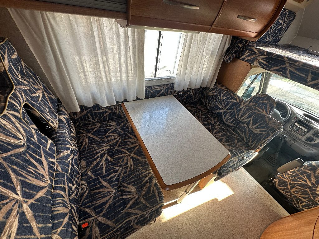 RIMOR .SUPERBRIGH 630 - Autocaravana capuchina: foto 3 RIMOR .SUPERBRIGH 630 - Autocaravana capuchina: foto 3