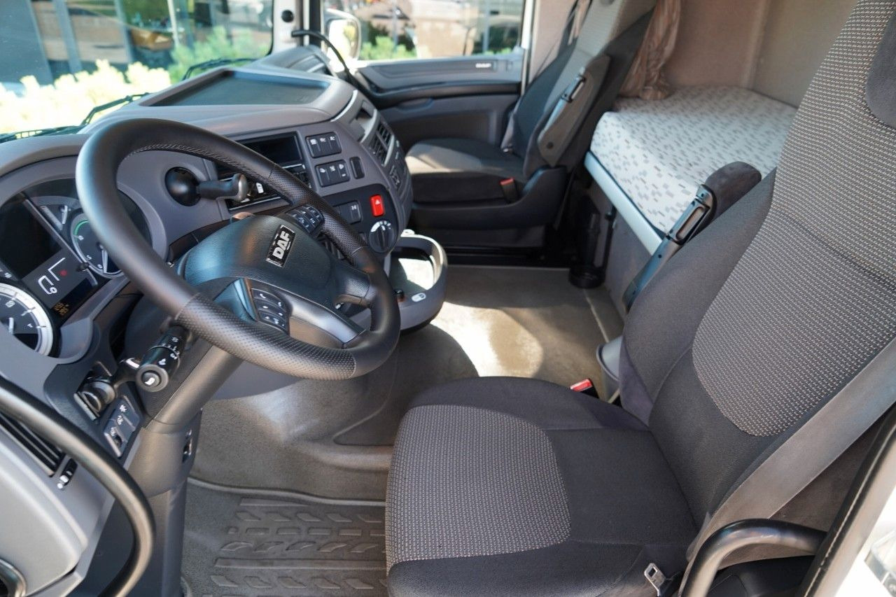 Leasing de  DAF XF 460 / SPACE CAB / HYDRAULIKA DWUOBWODOWA / P DAF XF 460 / SPACE CAB / HYDRAULIKA DWUOBWODOWA / P: foto 14