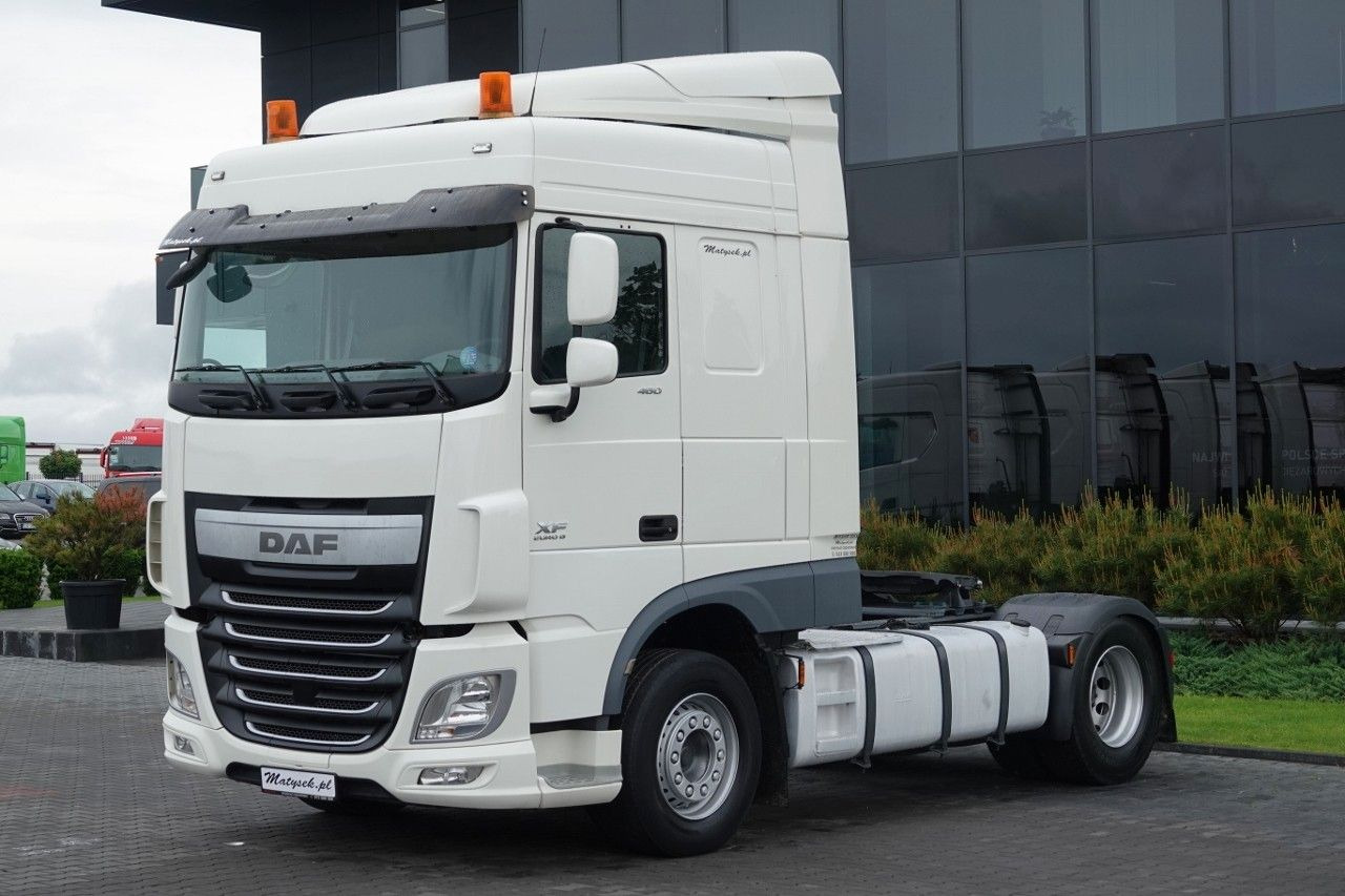 DAF XF 460 / SPACE CAB / OPONY 100% / SPROWADZONY / - Cabeza tractora: foto 1 DAF XF 460 / SPACE CAB / OPONY 100% / SPROWADZONY / - Cabeza tractora: foto 1