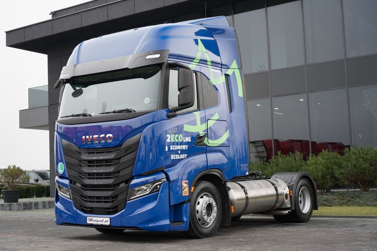 Iveco S-WAY / 460 / RETARDER / LNG - Cabeza tractora: foto 5 Iveco S-WAY / 460 / RETARDER / LNG - Cabeza tractora: foto 5