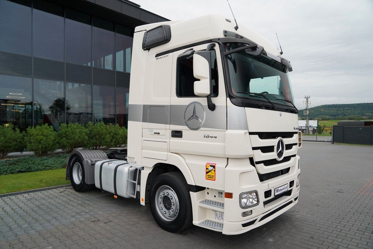 Mercedes-Benz ACTROS 1844 / HYDRAULIKA / 2010 / - Cabeza tractora: foto 2 Mercedes-Benz ACTROS 1844 / HYDRAULIKA / 2010 / - Cabeza tractora: foto 2