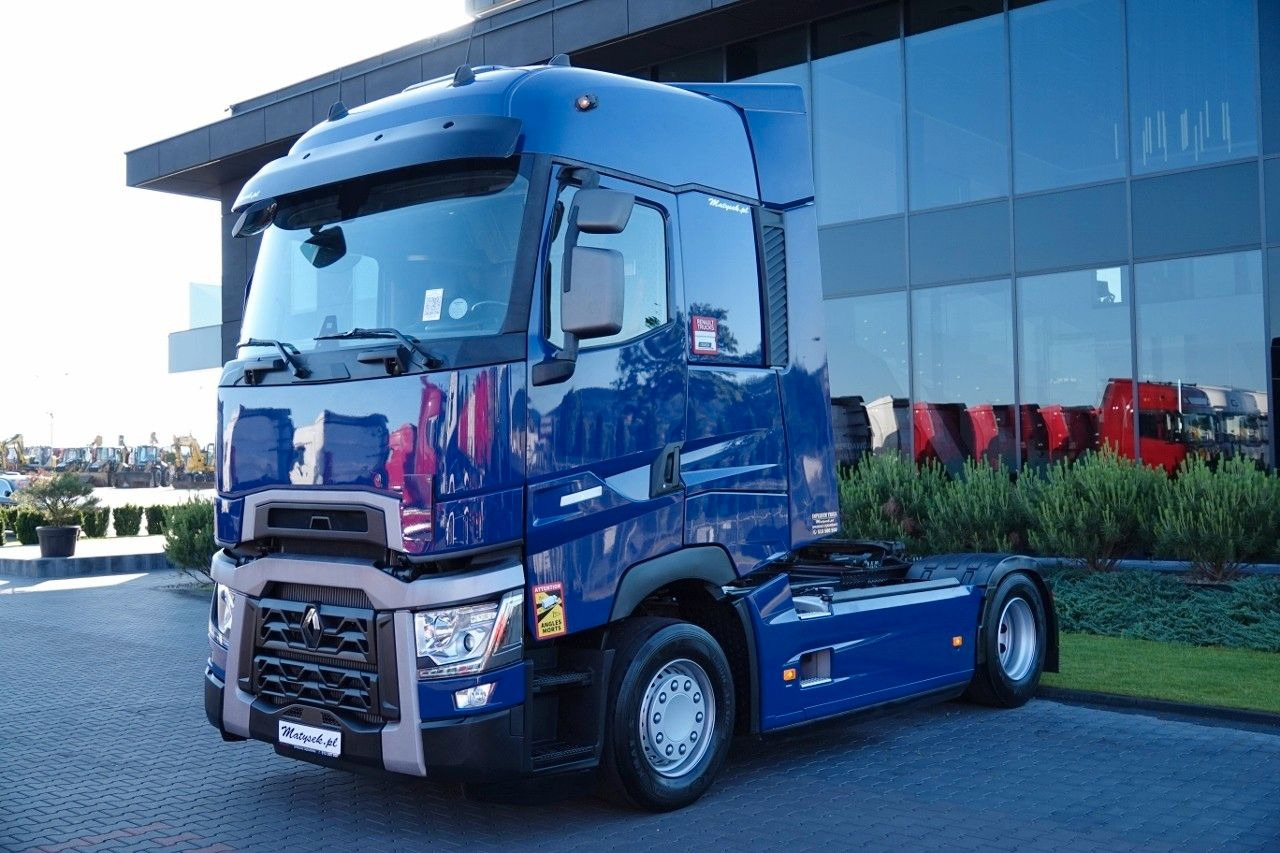 Renault T 520 / 13 L / RETARDER / I-PARK COOL / SKÓRY / Renault T 520 / 13 L / RETARDER / I-PARK COOL / SKÓRY / - Cabeza tractora: foto 2 Renault T 520 / 13 L / RETARDER / I-PARK COOL / SKÓRY / Renault T 520 / 13 L / RETARDER / I-PARK COOL / SKÓRY / - Cabeza tractora: foto 2