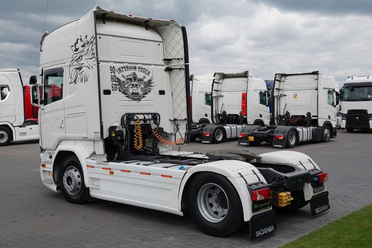 Scania R 490 / TOPLINE / RETARDER / FULL AIRMATIC / I- - Cabeza tractora: foto 4 Scania R 490 / TOPLINE / RETARDER / FULL AIRMATIC / I- - Cabeza tractora: foto 4