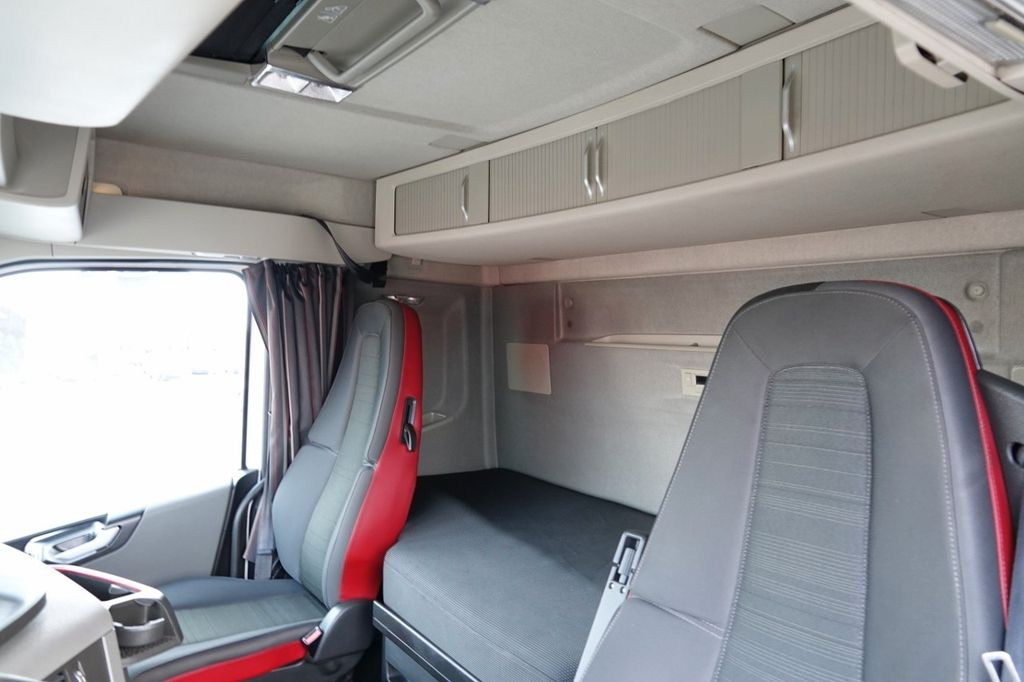 Cabeza tractora Volvo FH 460 / NISKA KABINA / 2018 YEAR / SPROWADZONY Volvo FH 460 / NISKA KABINA / 2018 YEAR / SPROWADZONY: foto 12