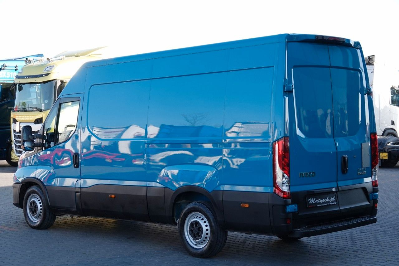 Iveco DAILY 2,3 D / BLASZAK / 2021 ROK / SPROWADZONY / - Furgón: foto 3 Iveco DAILY 2,3 D / BLASZAK / 2021 ROK / SPROWADZONY / - Furgón: foto 3