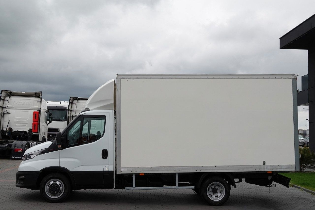 Iveco DAILY 3,0 D / KONTENER / 2020 ROK /BLIŹNIAK / SP - Furgoneta frigorifica: foto 3 Iveco DAILY 3,0 D / KONTENER / 2020 ROK /BLIŹNIAK / SP - Furgoneta frigorifica: foto 3