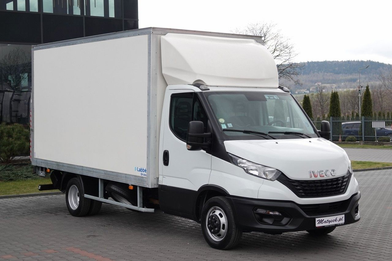Iveco DAILY 3.0 / KONTENER-FURGON / WINDA 750 KG / DMC - Furgoneta frigorifica: foto 2 Iveco DAILY 3.0 / KONTENER-FURGON / WINDA 750 KG / DMC - Furgoneta frigorifica: foto 2
