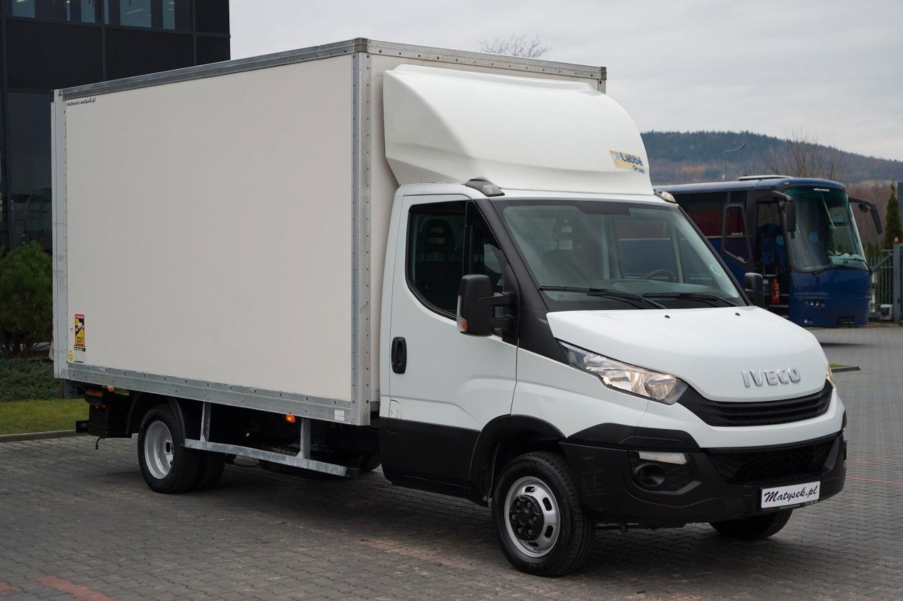 Iveco DAILY 35-140 / KONTENER 4,2 M / WINDA / BLIŹNIAK - Furgoneta frigorifica: foto 3 Iveco DAILY 35-140 / KONTENER 4,2 M / WINDA / BLIŹNIAK - Furgoneta frigorifica: foto 3