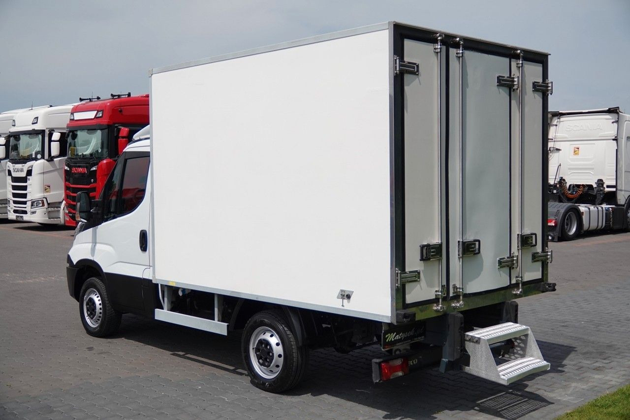Iveco DAILY / CHŁODNIA / AGREGAT CARIER -XARIOS 200 / - Furgoneta frigorifica: foto 2 Iveco DAILY / CHŁODNIA / AGREGAT CARIER -XARIOS 200 / - Furgoneta frigorifica: foto 2