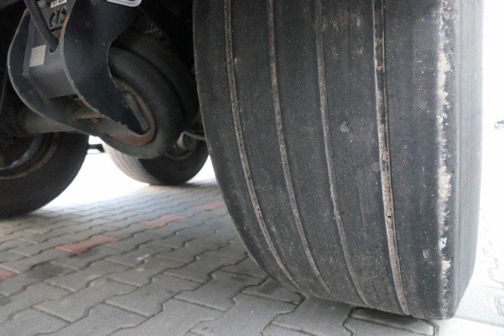 Semirremolque frigorífico Krone CHŁODNIA / 2017 ROK / CARRIER VECTOR 1550 Krone CHŁODNIA / 2017 ROK / CARRIER VECTOR 1550: foto 10