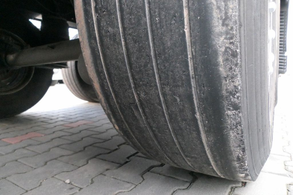 Semirremolque frigorífico Krone CHŁODNIA / 2017 ROK / CARRIER VECTOR 1550 Krone CHŁODNIA / 2017 ROK / CARRIER VECTOR 1550: foto 11