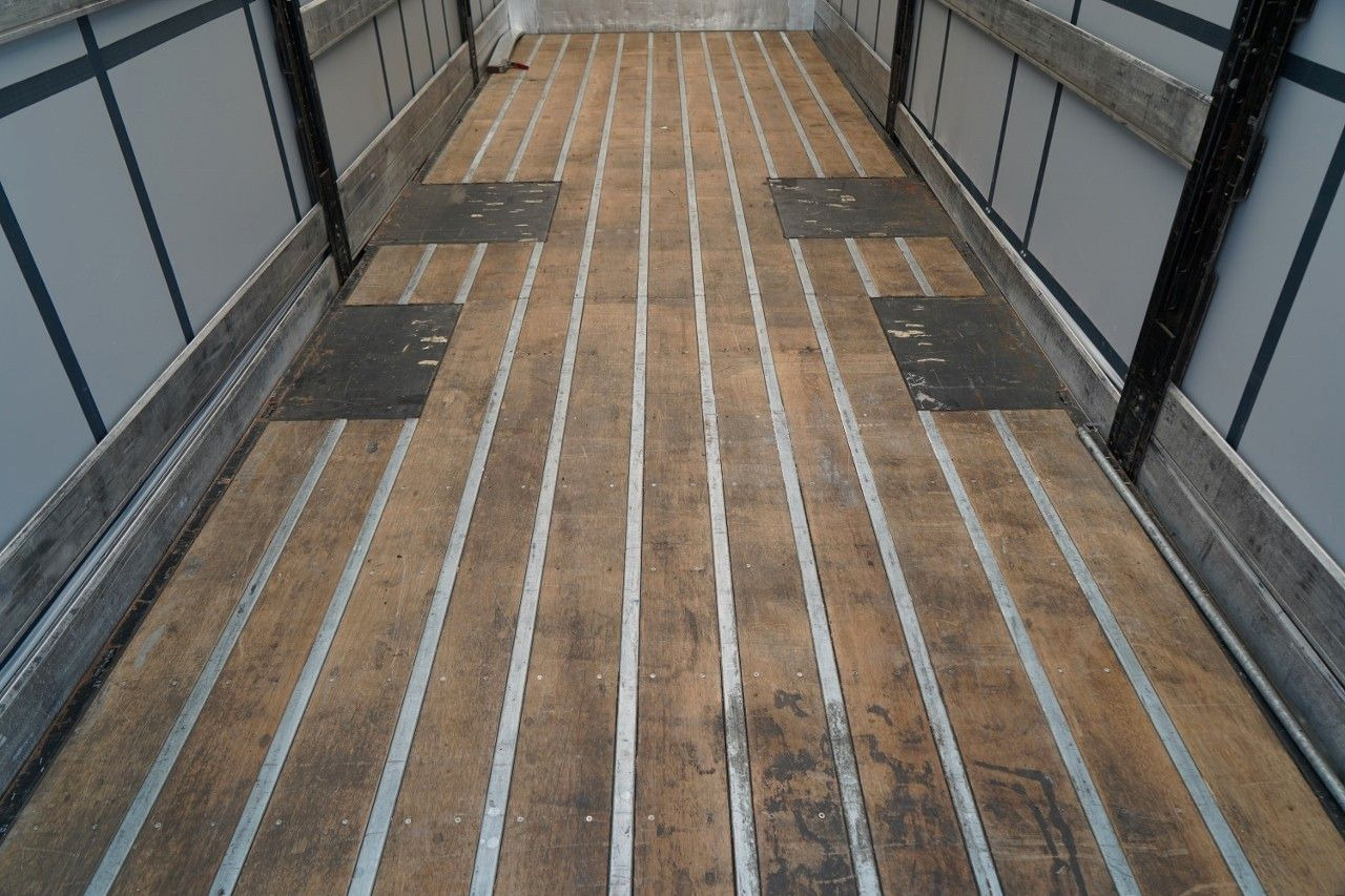 Camión lona MAN TGX 26.470 / ZESTAW TANDEM 120 M3 / PRZEJAZDOWY: foto 14 Camión lona MAN TGX 26.470 / ZESTAW TANDEM 120 M3 / PRZEJAZDOWY: foto 14